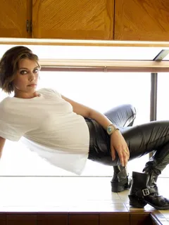 lauren cohan