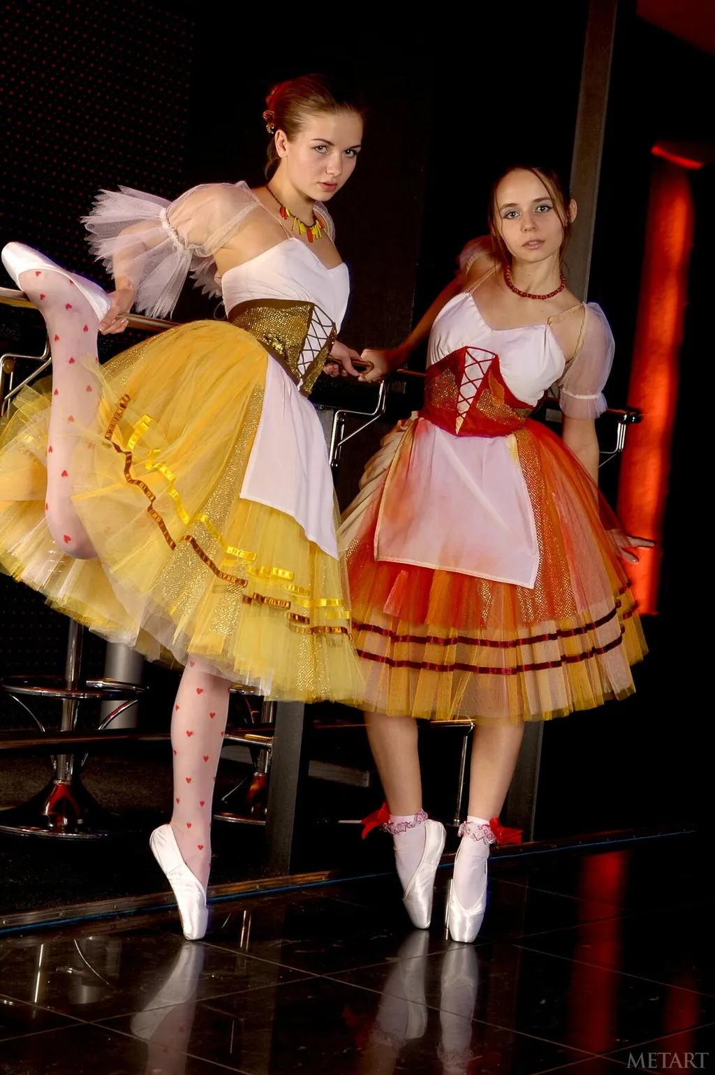 Cleo A and Eva F in Metart set Kissers