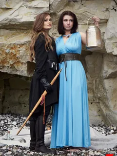 Honour May and Effie Diaz in VR Cosplay X set Game Of Thrones Yara Greyjoy