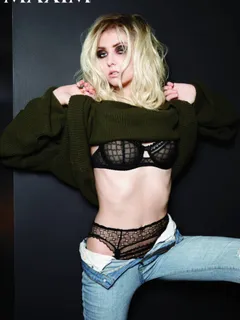 taylor momsen