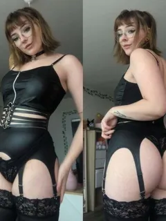 pawg goth chick