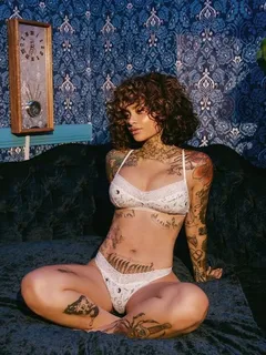 kehlani looking cute wearing savagexfenty gear