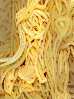 spaghetti anime babe gets throat filled with cum.