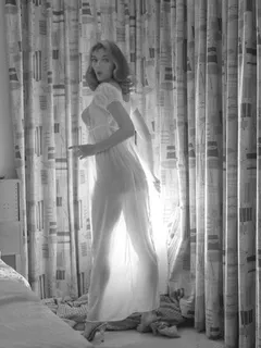 vikki dougan’s transparent dress glowing up her ass
