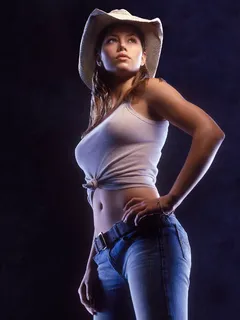 jessica biel texas chainsaw massacre