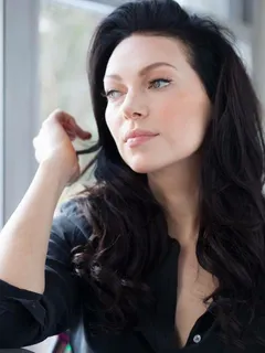 laura prepon