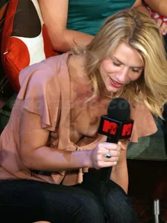 clair danes downblouse