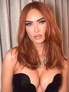 megan fox tits spilling out of her oscars dress