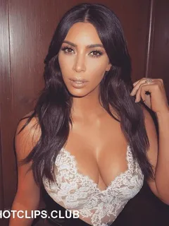 kim kardashian awesome boobs