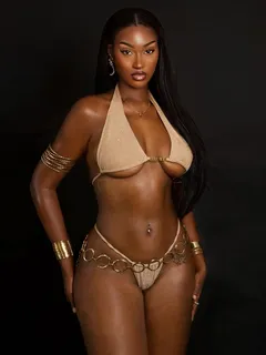 elinda san looking like an african goddess in her bikini