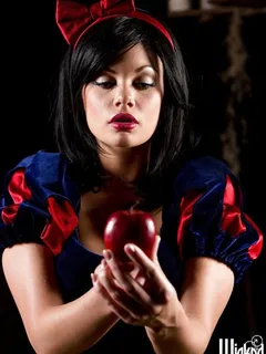 sexy snow white # 1