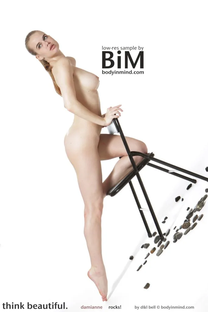 Damianne in Body in Mind set Rocks