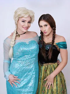 Davina Davis and Hadley Viscara in VR Cosplay X set Frozen