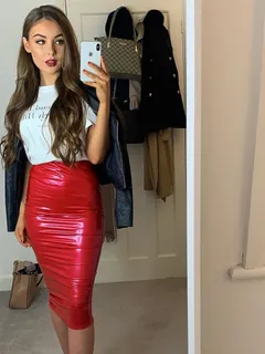 amazing red skirt