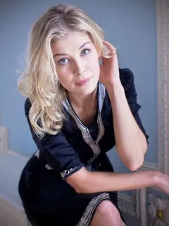 rosamund pike