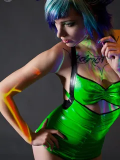 pdx dec 23, 2009 jessica watson photo neon green vintage style swim suite