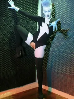sasha knox as livewire
