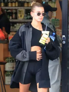 hailey bieber baldwin cameltoe in black spandex shorts