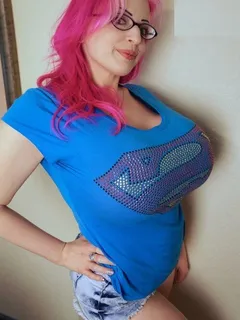 dorice dee dee moore is supergirl as a super man clone of a woman in a t-shirt as a natural big lady - sgb