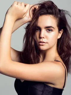 bailee madison 19 and all grown up