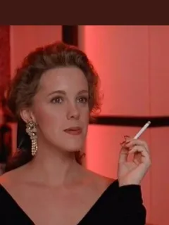 elizabeth perkins smoking virginia slims 120s ❤