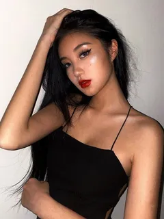 10/10 - perfect face to skull-fuck silly.