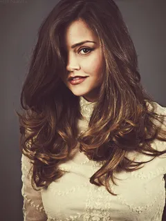 jenna louise coleman