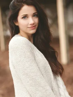 emily rudd hot af