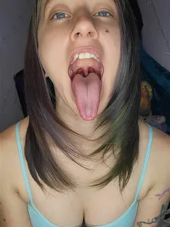 kenz tongue