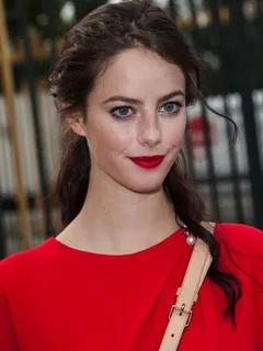 kaya scodelario -3/92 -5'6''- 32-23-34''-32b-bra -121lbs - 7.5-shoe, british sweetheart, sweet cunnilingus! - yum! yum!