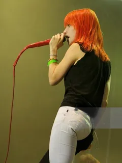 hayley williams butt