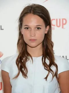 alicia vikander