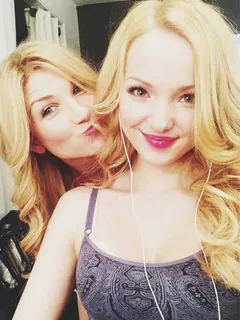 dove cameron & olivia holt