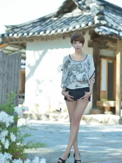 elegant yu ji ah outdoors