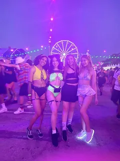 rave babes jade sydney jaime