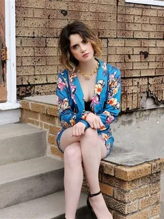 laura marano