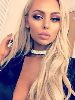 hot bimbo lady