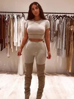 thick, sexy kim k