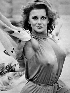 ann margaret is a beautiful actress that falls well within vintage slut status!