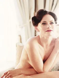 lara pulver as irene adler in sherlock