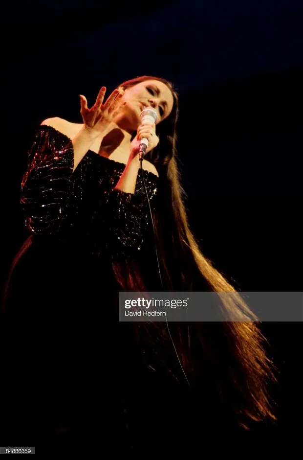 crystal gayle 45th pic.