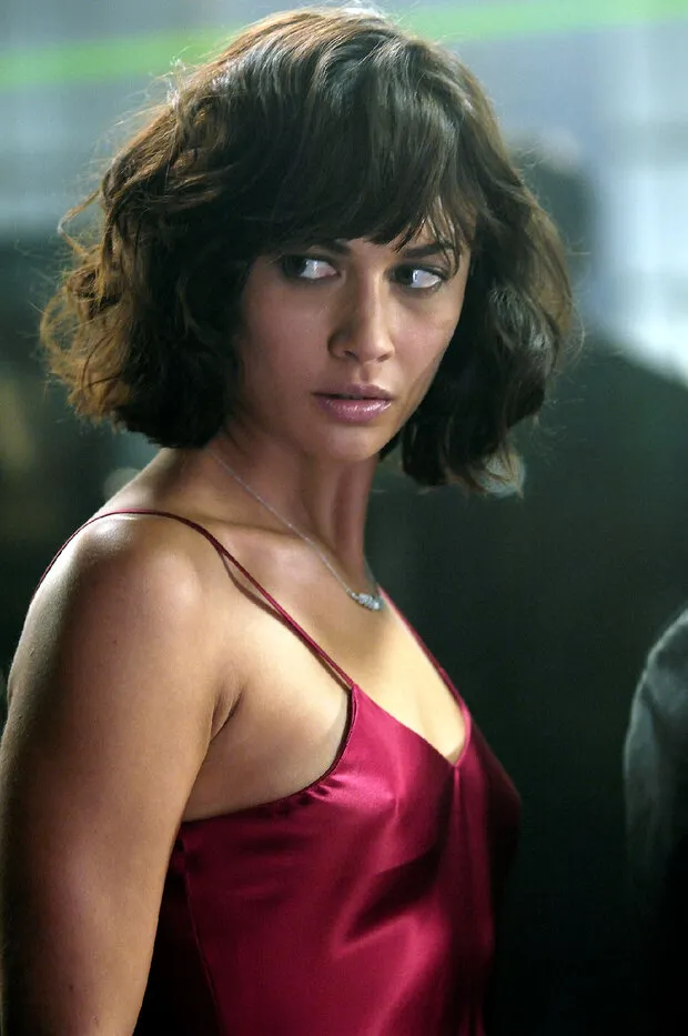 olga kurylenko -11/79 -5'9''- ussr beauty....in "max payne"- eat! her! - yum!