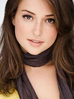 milana vayntrub j