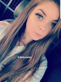 she has got some beautiful eyes