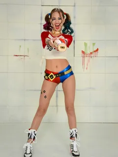 harley quinn in the nuthouse