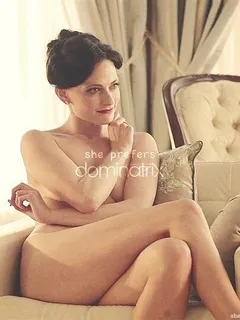 lara pulver as irene adler in sherlock