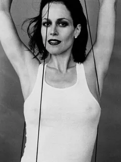 full sigourney weaver