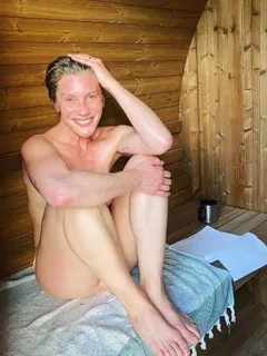 katee sackhoff nude sauna