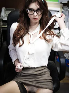 sexy nerdy secretary flashes pussy upskirt