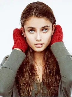 taylor marie hill